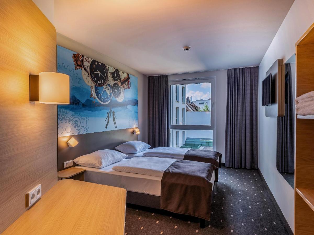 B&B Hotel Villingen-Schwenningen Esterno foto