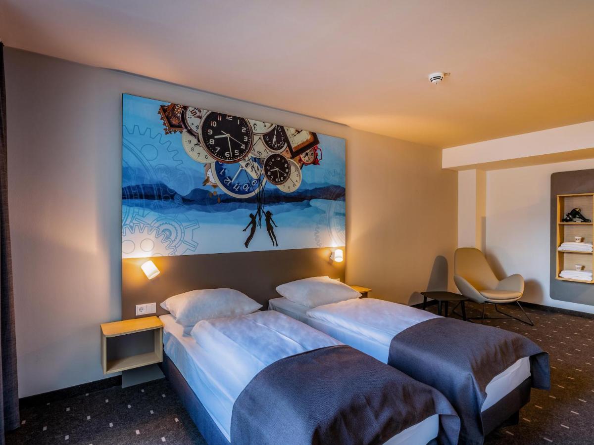 B&B Hotel Villingen-Schwenningen Esterno foto