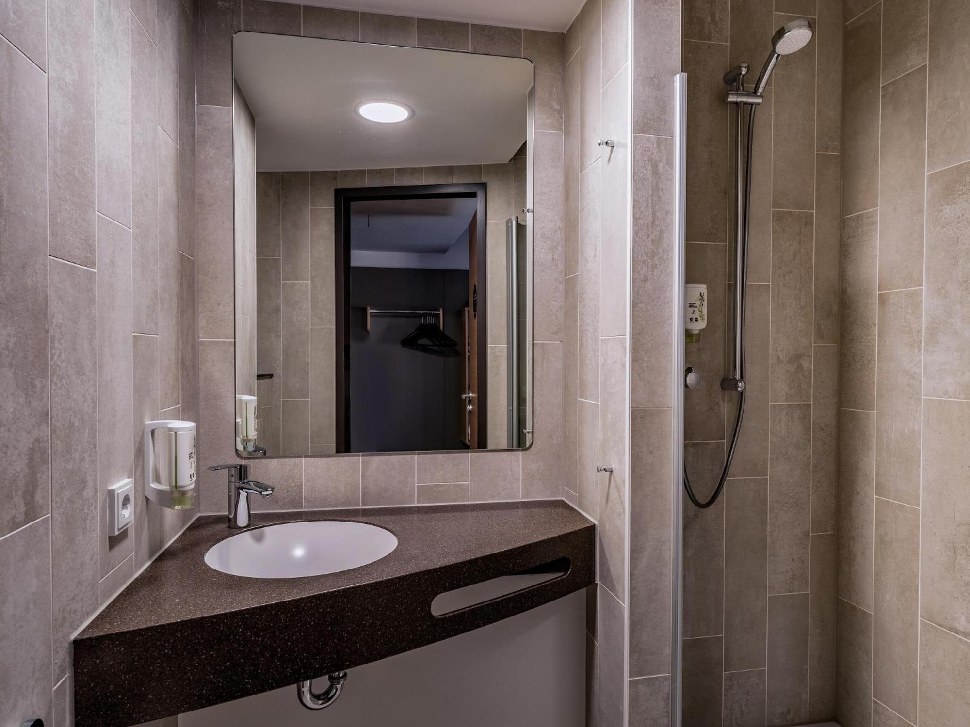 B&B Hotel Villingen-Schwenningen Esterno foto